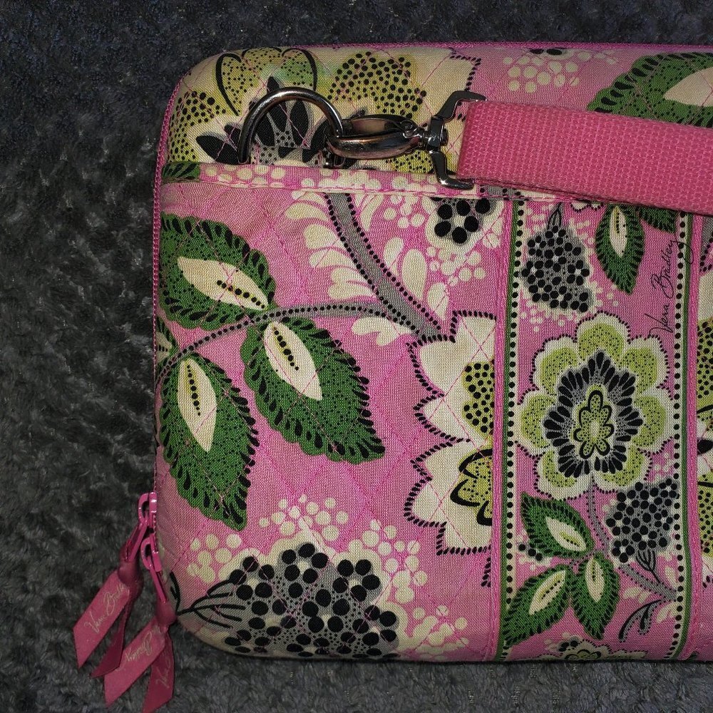 Vera Bradley Laptop Tablet Case- Priscilla Pink Pattern